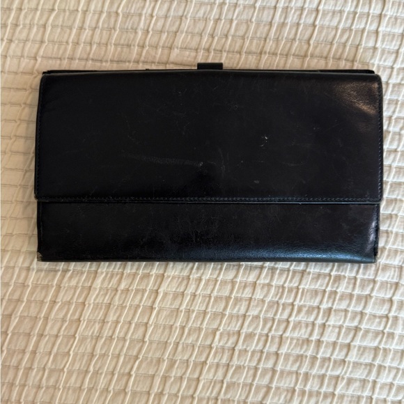 GUCCI Vintage Black Leather Long Wallet/Checkbook Holder (FLAWED) - Picture 2 of 11
